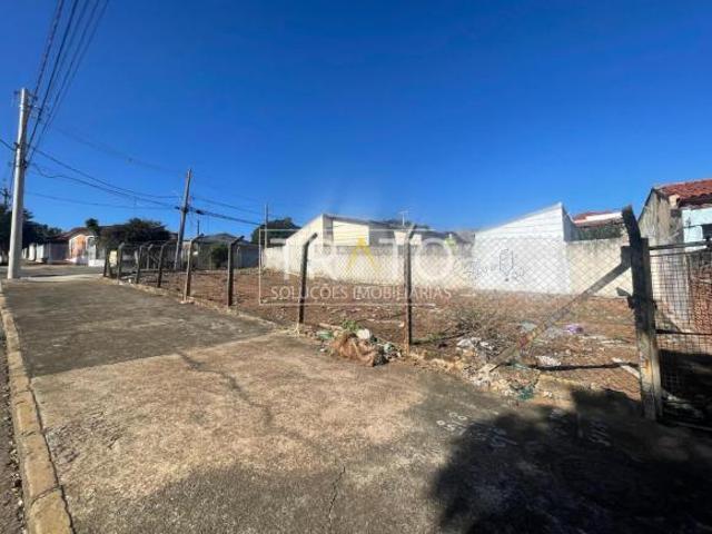 Terreno á venda no bairro Vila Proost de Souza