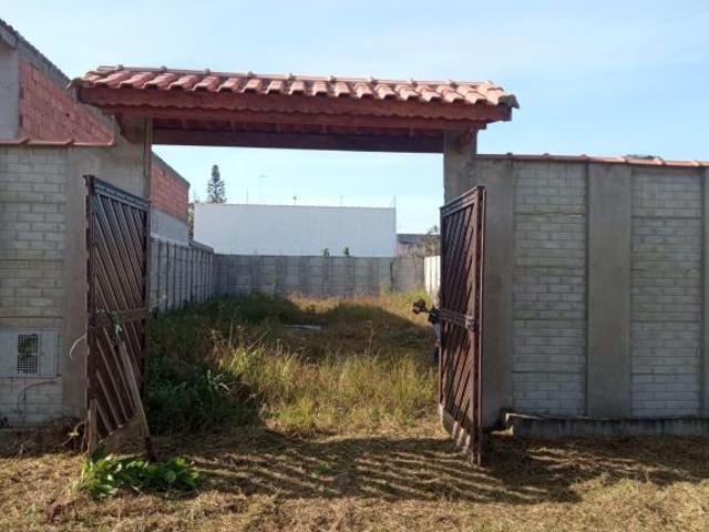 Terreno à venda no Gaivota Interior murado e com portão | R$ 150 mil