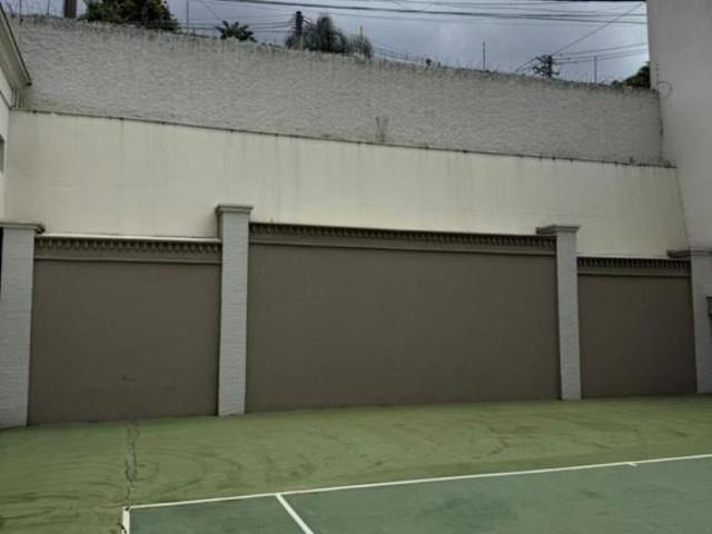 Terreno à venda no Jardim das Bandeiras