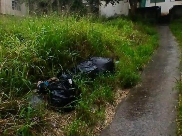 Terreno à venda no Jardim do Triunfo