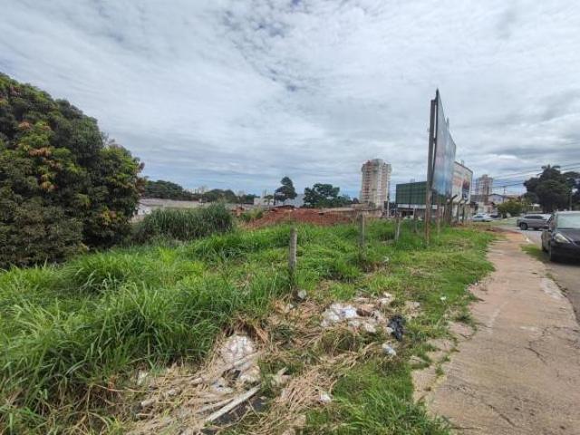 Terreno à venda no Jardim Goiás