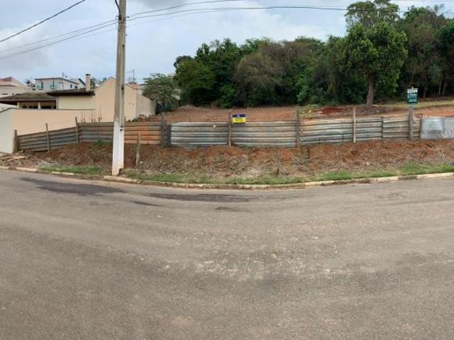 Terreno à venda no Jardim Primavera em Guaxupé/MG