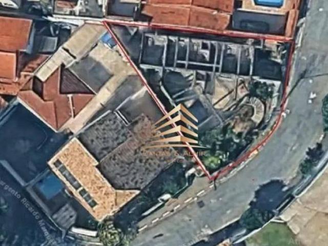 Terreno a venda no Jardim Santa Mena, com 290m², excelente oportunidade para investidores ou constru