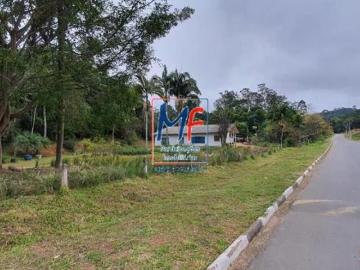 Terreno à venda no Jardim Santa Júlia, Itapecerica da Serra/SP, 22.000m² de área com duas casas e g