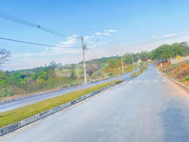 Terreno à Venda no no Condomínio Balneário do Lago em Carmo de Cajuru MG