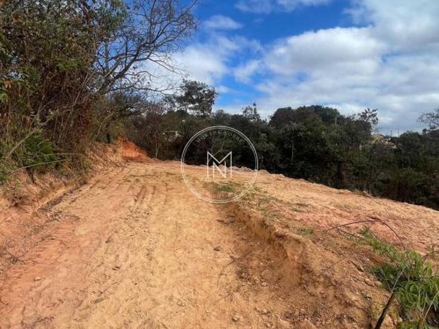Terreno à venda no Pousada das Rosas