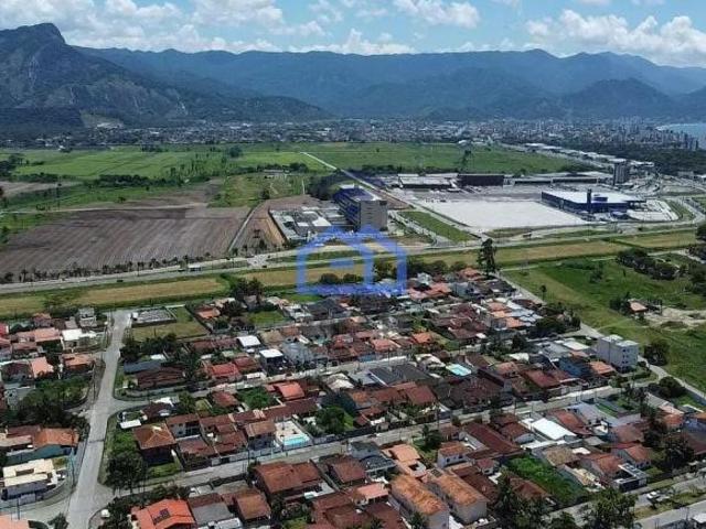 Terreno à Venda no Pontal Santa Marina em Caraguatatuba. SP