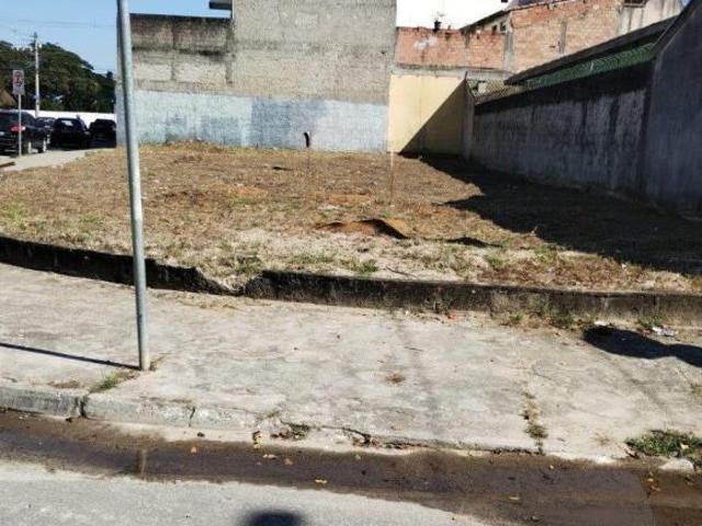 Terreno com 395 m2 esquina excelente localização