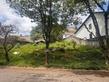 Terreno à venda no Parque dos Príncipes – localização privilegiada 562m²