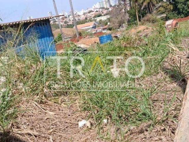 Terreno à venda no Parque Taquaral