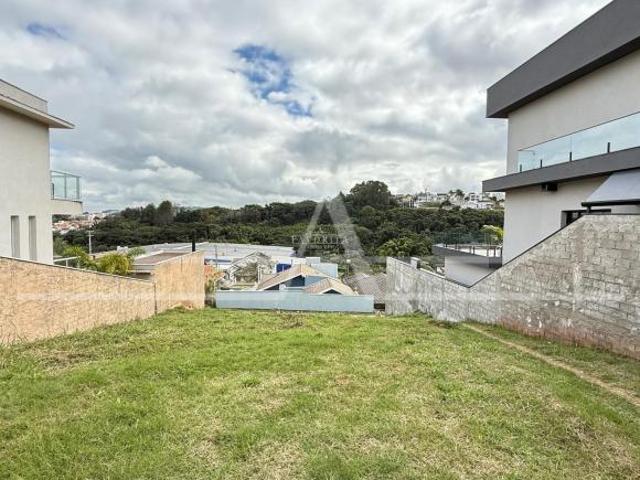 Terreno à venda no Residencial Colinas de São Francisco