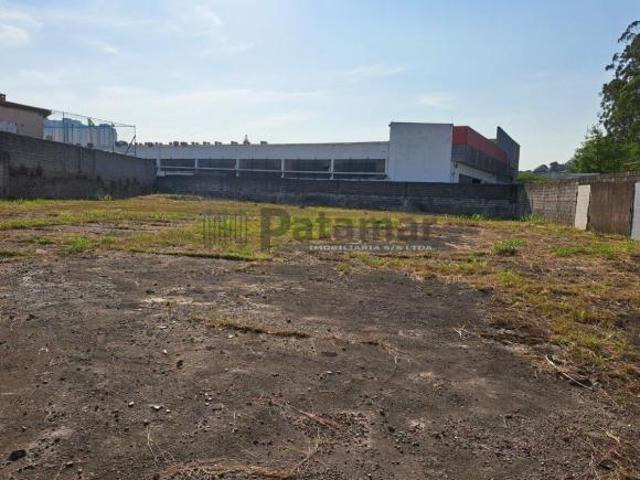Terreno à venda no Taboão da Serra com 2.527m²