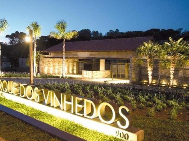Terreno à venda no Vale dos Vinhedos
