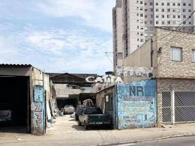Terreno á venda na Avenida Cardon Vila Progesso