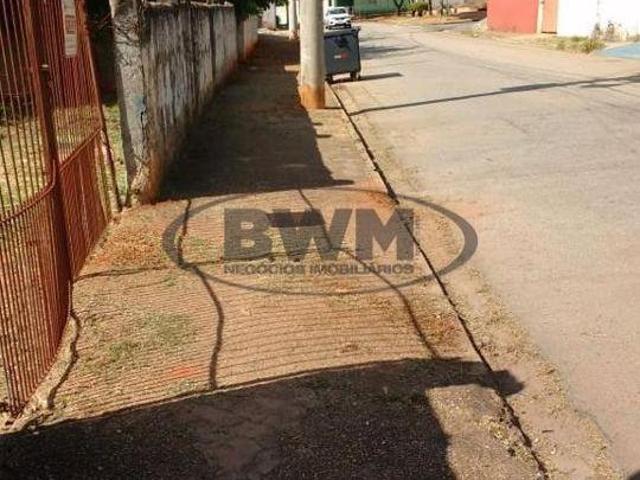 Terreno a venda na Rua Flor de Carvalho no Éden. Belíssimo terreno plano, em localização privilegia