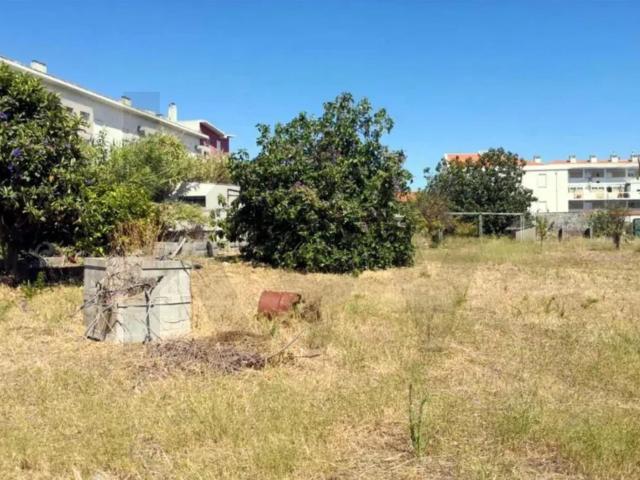 Terreno à venda na Rua Sítio ao Casalinho da Ajuda