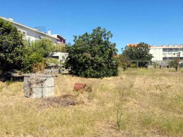 Terreno à venda na Rua Sítio ao Casalinho da Ajuda