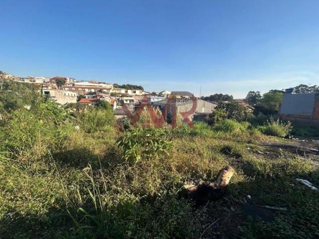 Terreno à venda em Itaquera
