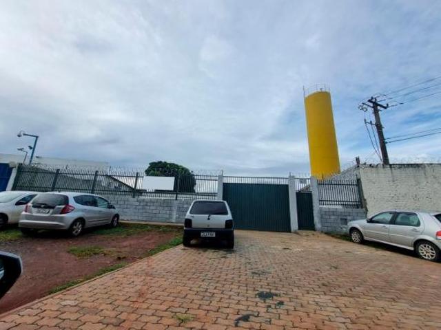 Terreno à venda na Zona Industrial