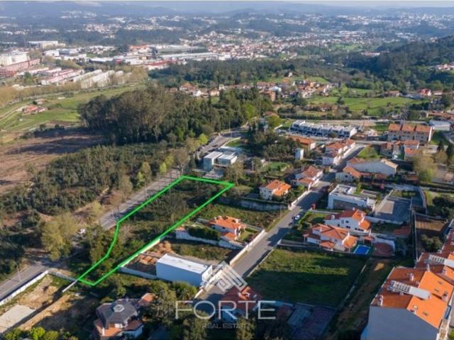 Terreno à venda São João da Madeira, Portugal