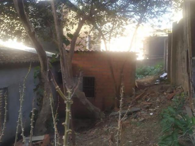 Terreno a Venda Prox. av. Roberto marinho com 961m²