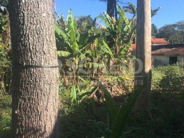 TERRENO A VENDA REGIÃO DE INTERLAGOS MEDE 2.075 METROS QUADRADOS PLANO DE ESQUINA