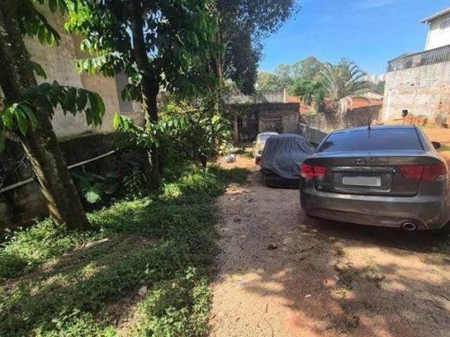 Terreno à venda, Taboão da Serra Intercap, 250 m², Casa 60 m² inacabada, leve declive, fácil acess