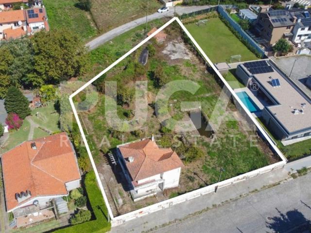 Terreno à venda Vila Nova de Gaia, Porto