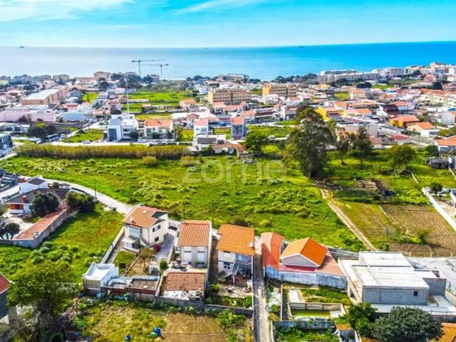 Terreno de 6148 m2 Vila Nova de Gaia, Porto