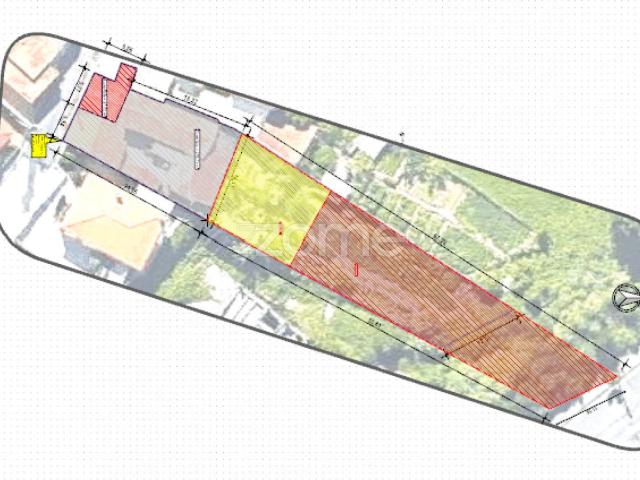 Terreno ABC: 270m² e 2 casas térreas para restaurar em Espinho