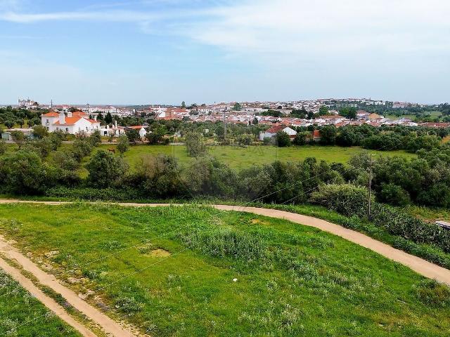 Terreno agricola a 30km de Évora