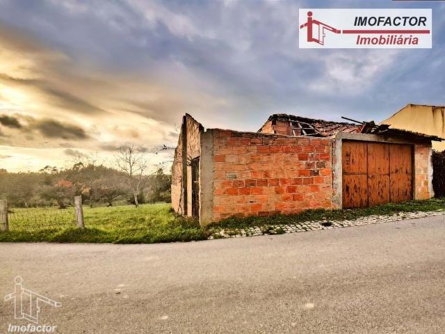 Terreno Agrícola com Construção Rural e Poço Sto André Tojeiras Castelo Branco
