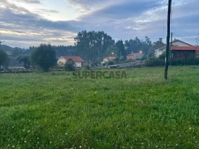 Terreno Agrícola em Fornelos e Queijada