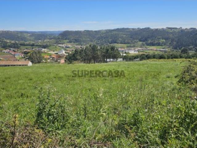 Terreno Alfeizerão com PIP aprovado para construção de moradia V3 ou V4