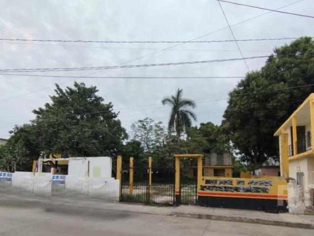 Terreno Amplio en Colonia Tamaulipas