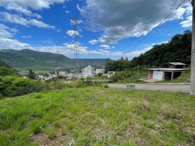 TERRENO AMPLO NO CENTRO DE VALE REAL