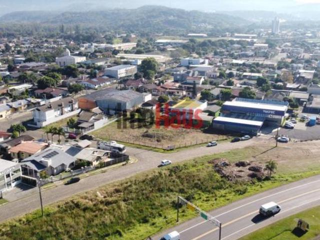 Terreno amplo com 1457,68m² de frente para a RS115