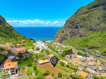 Terreno Amplo com Projeto Aprovado São Vicente, Madeira
