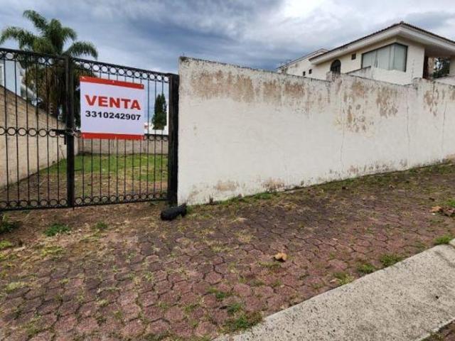 TERRENO BUGAMBILIAS PLANITO, FRENTE PARQUE, AVENIDA ANCHA, 15X30, RECTANGULAR, BARDA, 3 VECINOS