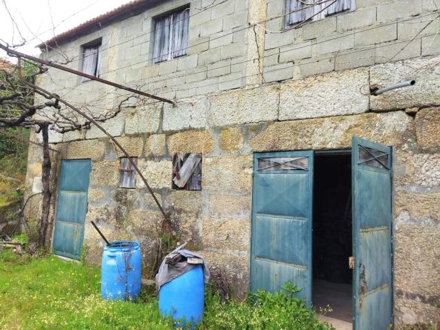 Terreno / Baião, Baião Santa Leocádia e Mesquinhata