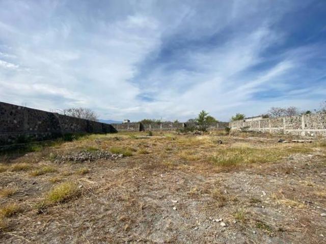 Terreno bardeado de 2587 m2 en venta Xochitepec Morelos