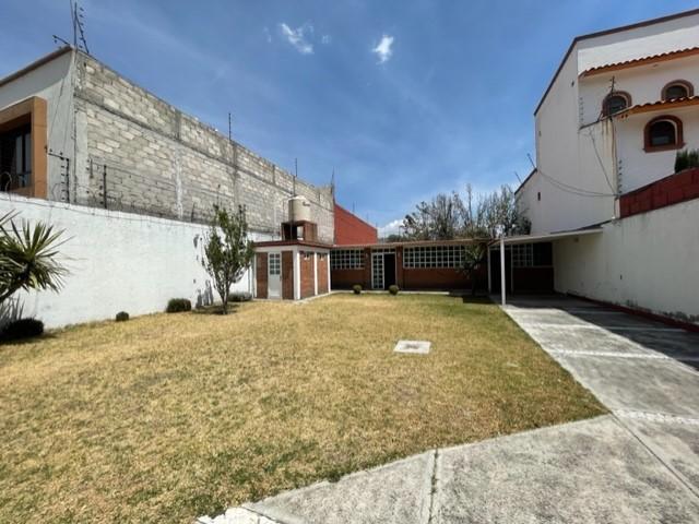 TERRENO BARDEADO EN RENTA EN METEPEC DE 300 M2, CERCANO AL PUENTE
