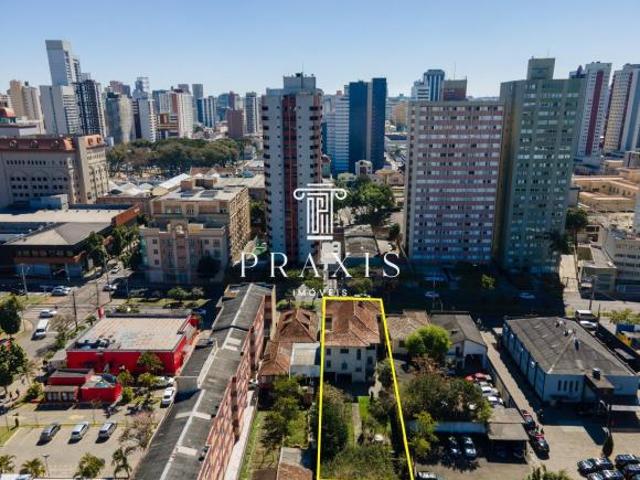 Terreno bem localizado, 737m², 14x53m Centro, Cu