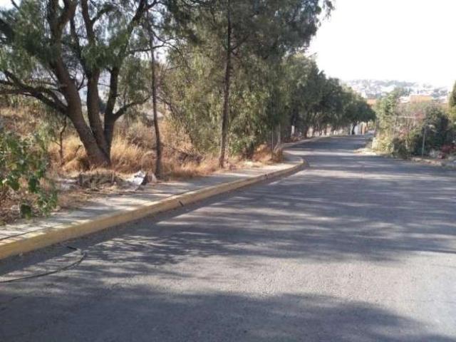 Terreno bien orientado en Lomas de Atizapan