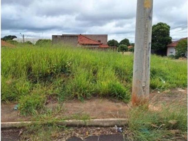 Terreno c/ 206m² em Pirajuí/SP