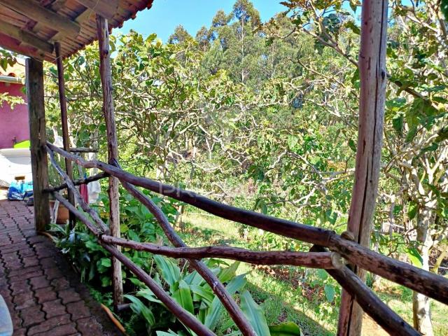 TERRENO c/ Arrecadação/ Habitação