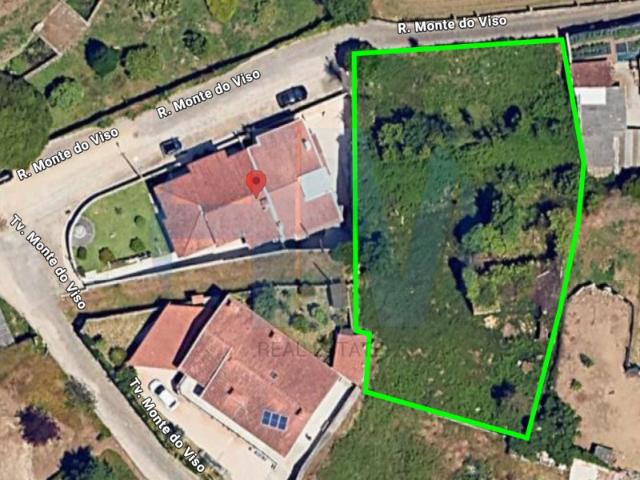Terreno c/ moradia Castelo da Maia