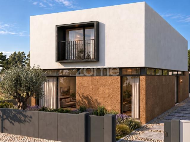 TERRENO C/ PROJETO APROVADO — MORADIA T4 + ESCRITÓRIO | MOREIRA