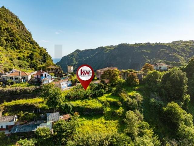 Terreno c/ Ruína 11900m2 | Santana, Fajã Alta