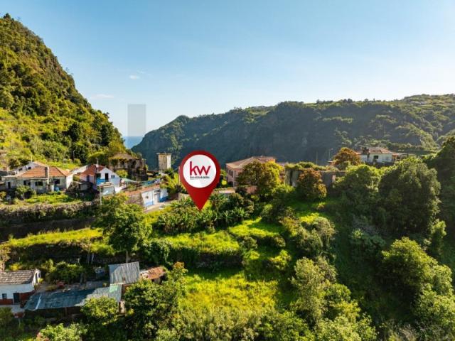 Terreno c/ Ruína 11900m2 | Santana, Fajã Alta